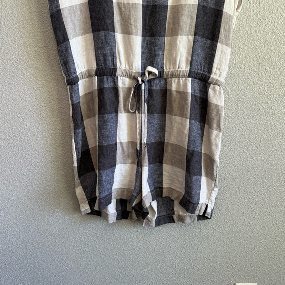 Old Navy Linen Blend Romper Size Large - Picture 2 of 8